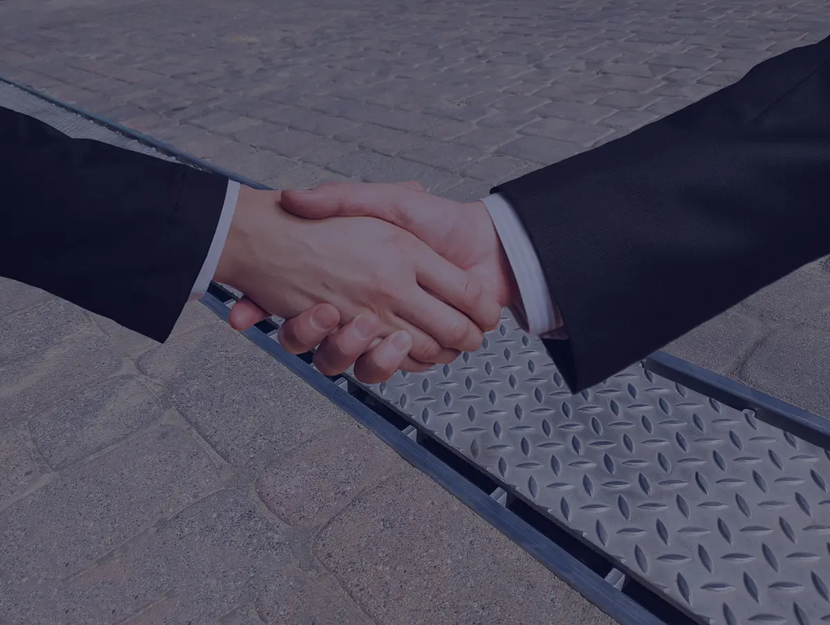 Colaboração no campo de drenagem industrial em aço inoxidável